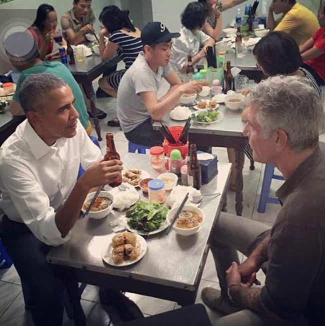 Tổng thống Obama đến Việt Nam và thưởng thức món bún chả Hà Nội (Ảnh: Sưu tầm)