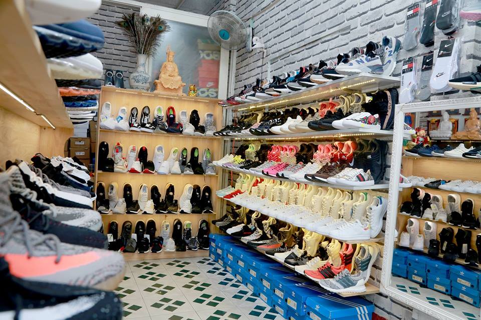Tổng hợp các shop giày sneaker tại Quy Nhơn vạn người mê - Ảnh: Mandala shoes