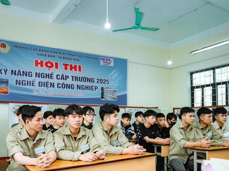 Top 8 Trường Dạy Nghề Điện Công Nghiệp Tốt Nhất Ở Nghệ An 17 truong cao dang kinh te ky thuat so 1 nghe an