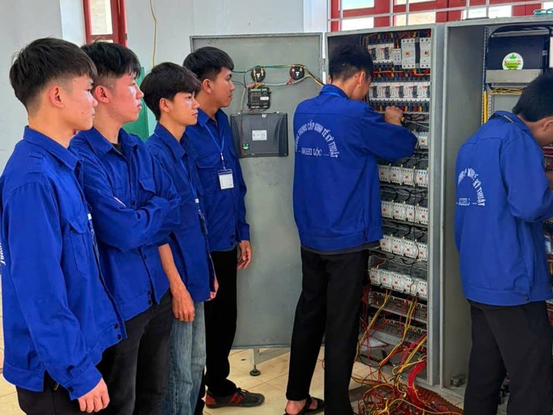 Top 8 Trường Dạy Nghề Điện Công Nghiệp Tốt Nhất Ở Nghệ An 21 truong trung cap ky thuat kinh te nghi loc
