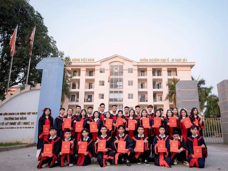Top 5 Trường Dạy Nghề Thiết Kế Đồ Họa Uy Tín Ở Nghệ An 13 truong cao dang nghe ky thuat so 1